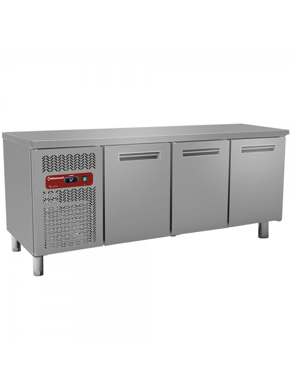 Cooling table, ventilated, 3 doors (395 Lit.)