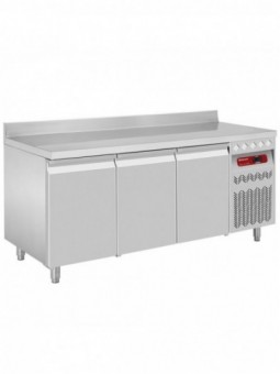 Wall ventilated refrigerated table, 3 doors GN 1/1, 405 liters