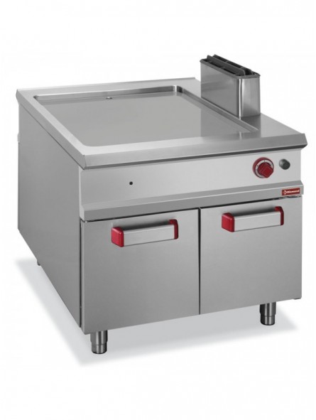 Smooth gas fry top,  cupboard - PASS-THROUGH