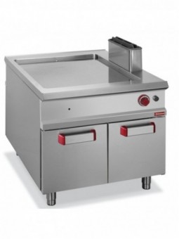 Grooved gas fry top, cupboard - PASS-THROUGH