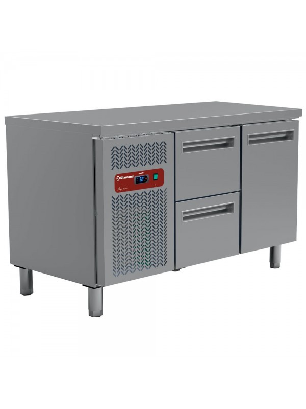 Refrigerating table composed of :