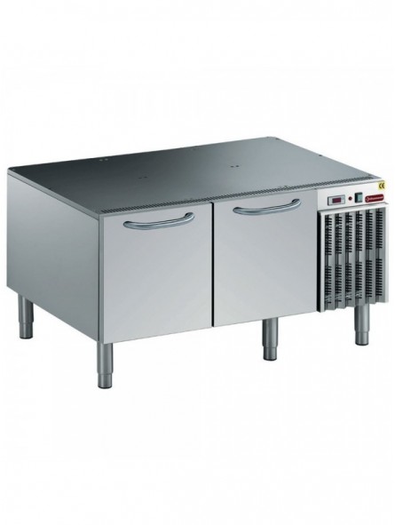 Refrigerated undercarriage with 2 drawers