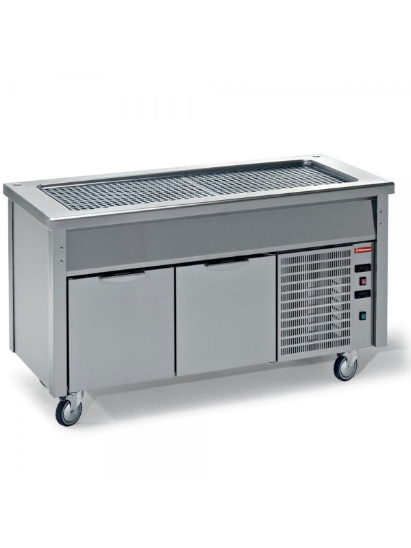 Element with refrigerated top on open cupboard + wheels