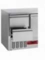 Refrigerating table composed of :
