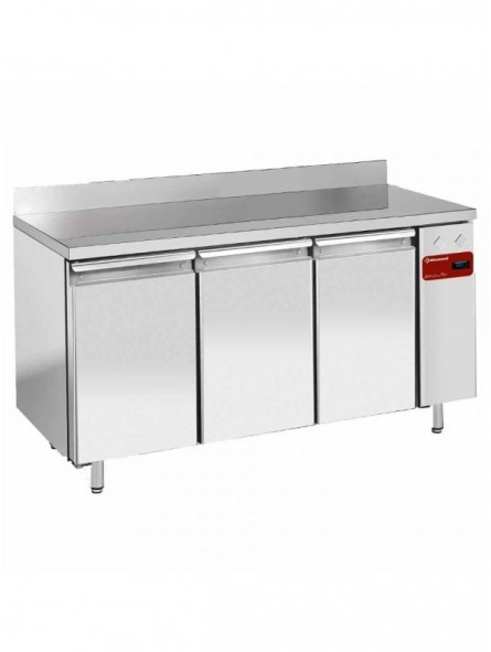 Wall refrigerated table, ventilated, 3 doors GN 1/1, 405 liters (without group)
