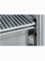 Refrigerating table composed of :