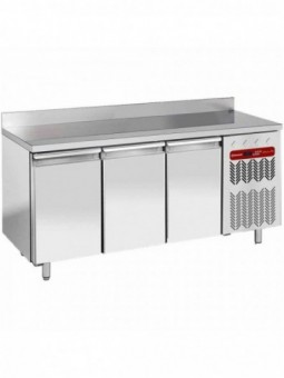 Wand  diepvriestafel, geventileerd, 3 deuren EN 600x400, 550 liter