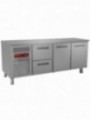 Refrigerating table composed of :