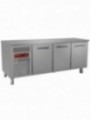 Refrigerating table composed of :