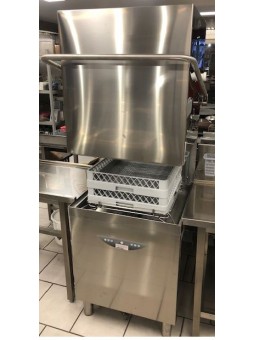 Ensemble lave-vaisselle à capot avec tables et douchette