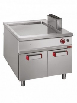 Grooved gas fry top, cupboard - PASS-THROUGH