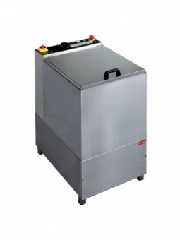 Vegetable washer with dry-spinner