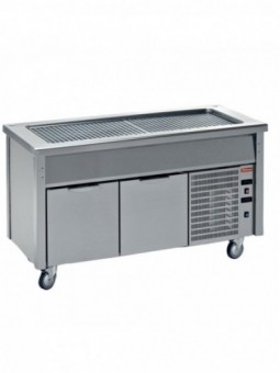 Element with refrigerated top on refrigerated cupboard