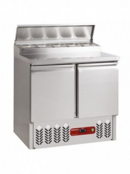 Refrigerating table composed of :