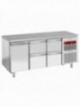 Refrigerating table composed of :
