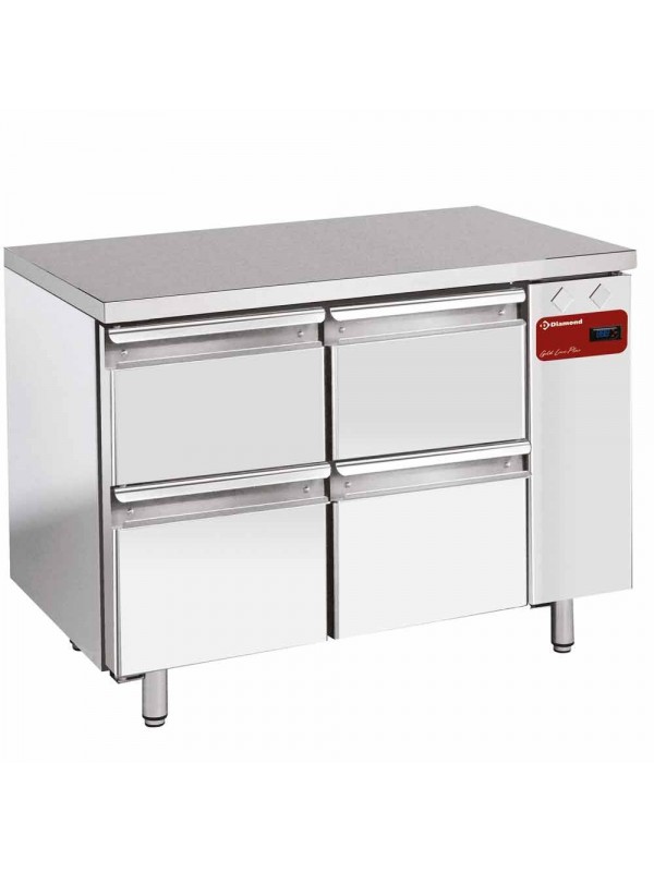 Refrigerating table composed of :