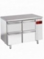 Refrigerating table composed of :